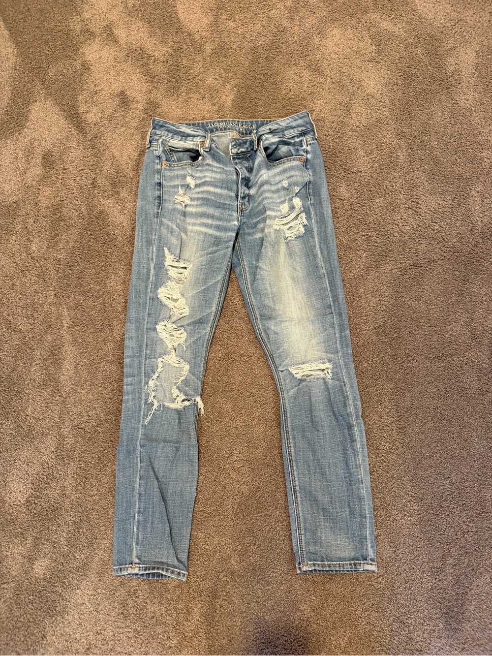 American Eagle Outfitters Light Blue Distressed Skinny Jeans